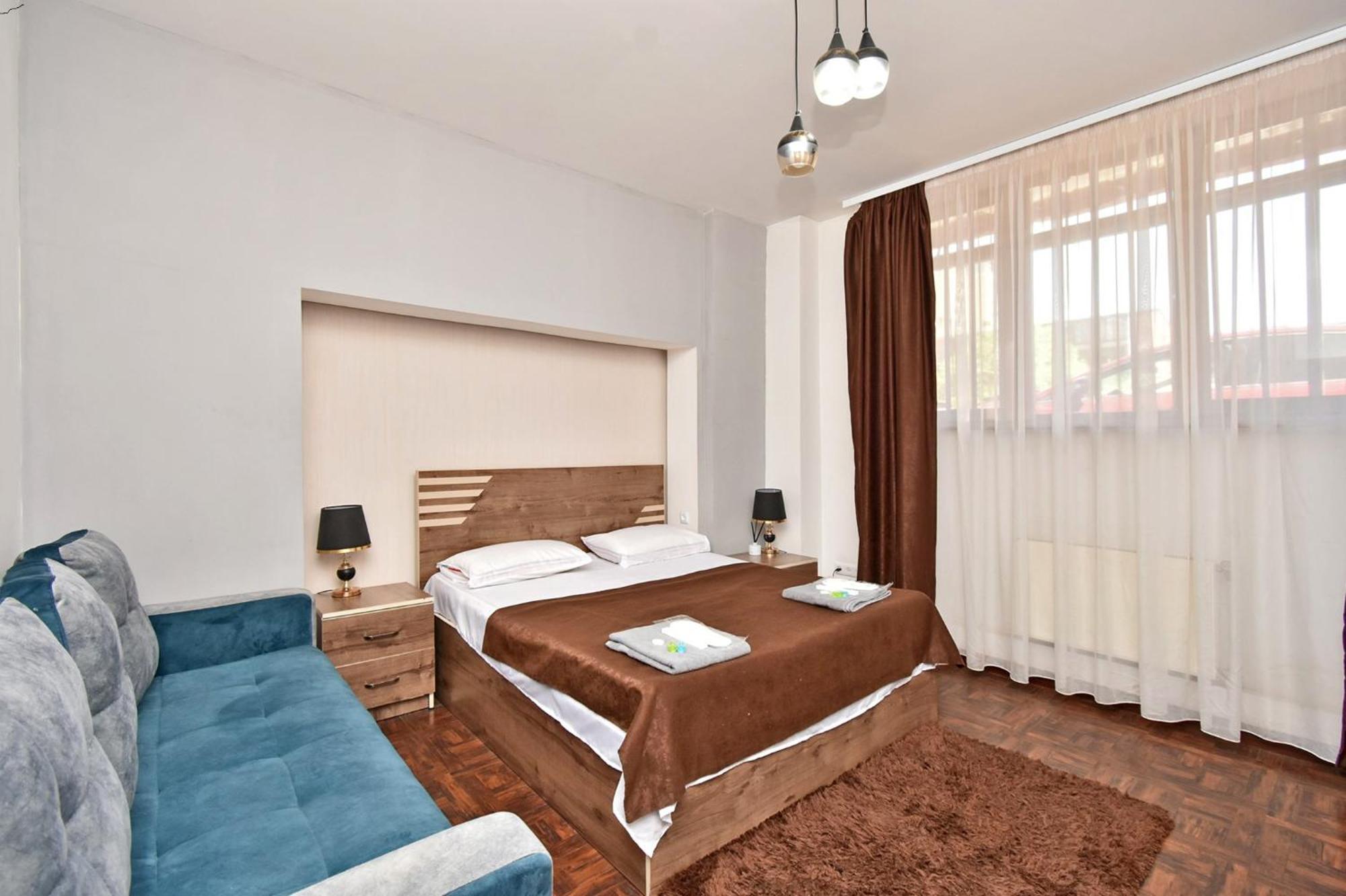 A&S Hotel Erevan Esterno foto